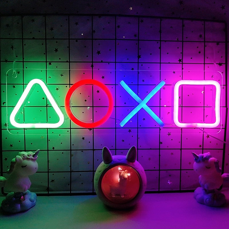 لافتة إضاءة نيون للتحكم في لعبة PS5 من Icon Gaming