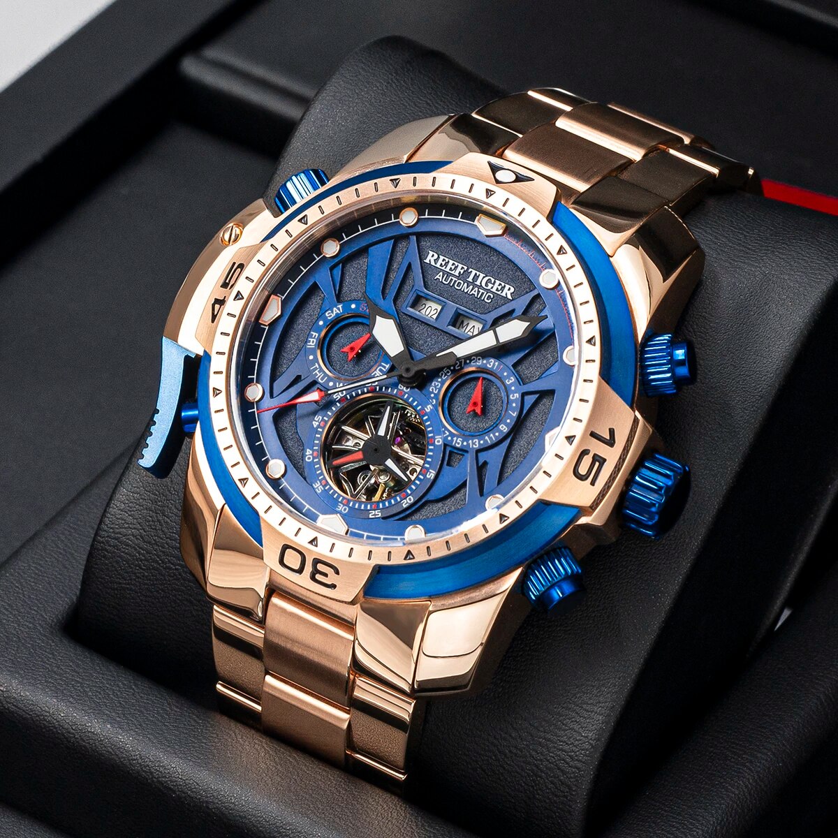 إصدار خاص من ساعة Reef Tiger 7